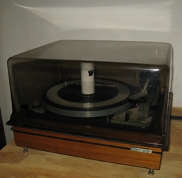 Dual 1019 With Tall Dustcover